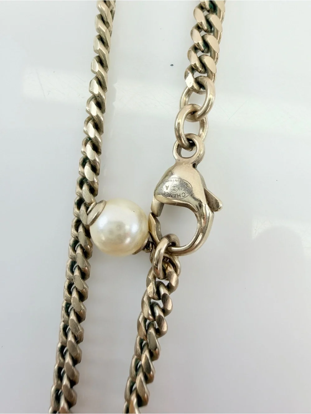 Chanel Classic Gold CC Iridescent Bead Pearl Dangle Chain Necklace